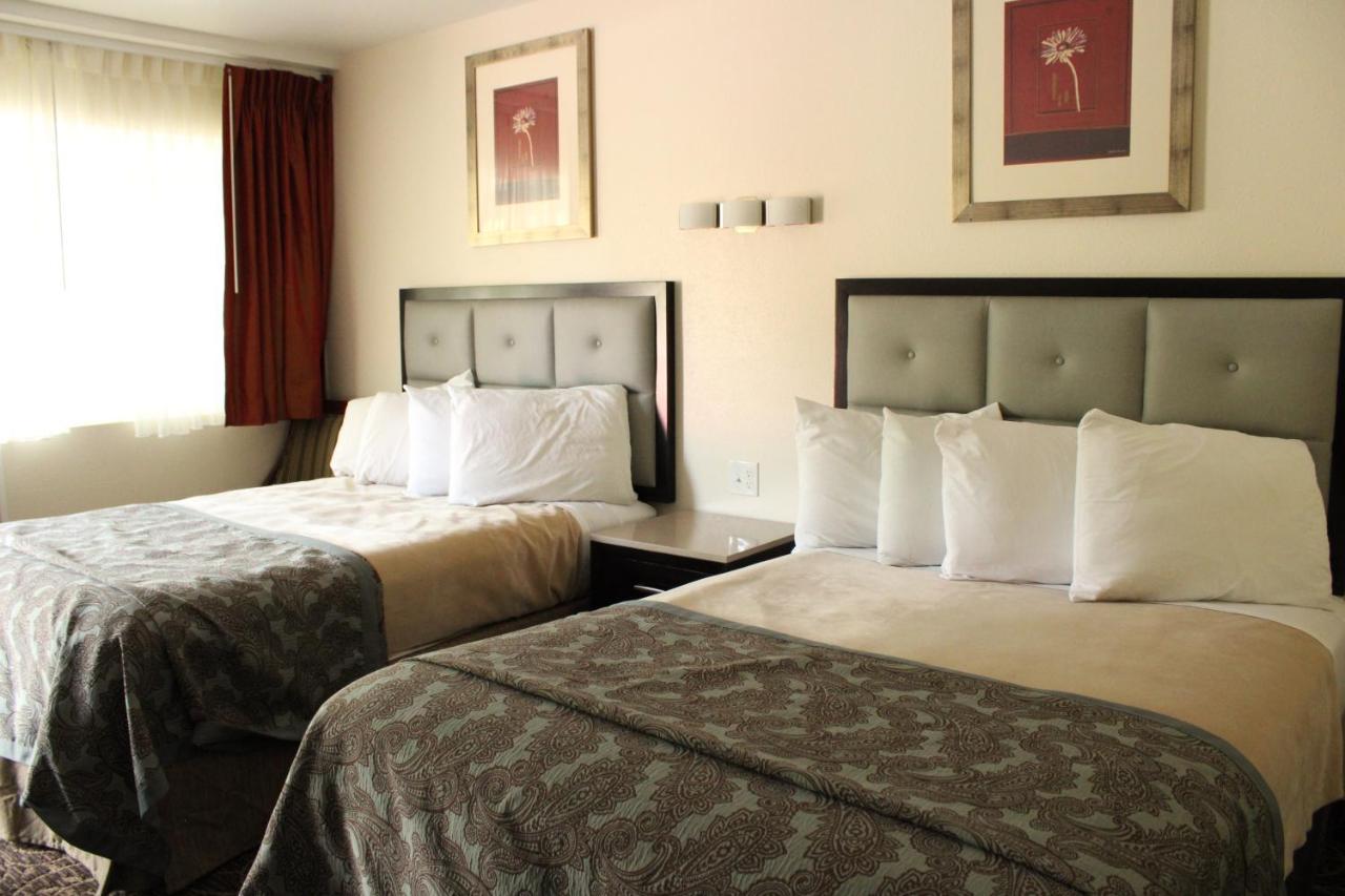 American Travel Inn Pullman Extérieur photo