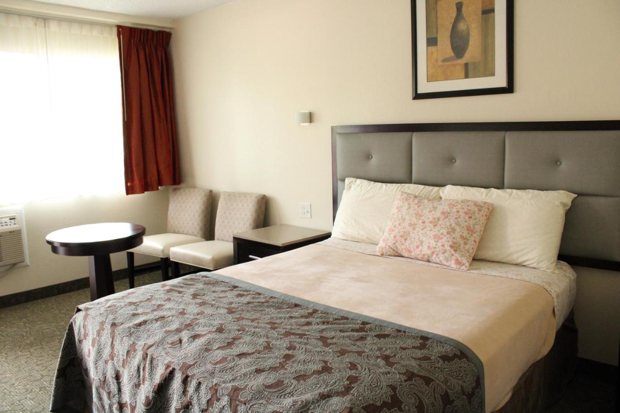American Travel Inn Pullman Extérieur photo